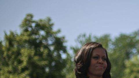 El presidente Obama y la primera dama durante la ceremonia del Memorial Day.