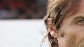 Antonio Conte, técnico  de la Juve, jura que es inocente.