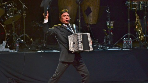 'Contrabando y traición', de Los Tigres del Norte (foto), sigue siendo un tema emblema de los narcorridos.
