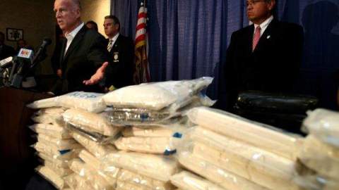 Las autoridades incautaron cocaína y dinero en efectivo.
