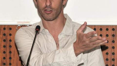 El francés Roméo Langlois ofreció ayer una rueda de prensa.