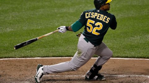 El jardinero cubano Yoenis Céspedes (en la foto) se mantiene en una pugna legal con el manejador de jugadores Edgar Mercedes, de República Dominicana.