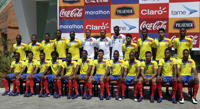 La plantilla ecuatoriana que hoy se enfrentará a Argentina por la quinta fecha -de un total de 18- de las eliminatorias para el Mundial de Brasil 2014.
