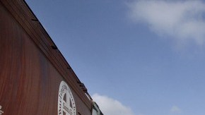 De día y de noche las personas que viven en las proximidades de las vías, tienen que soportar la contaminación auditiva.