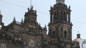 Simpatizantes de #YoSoy132 marcharon en el Zócalo, mientras que en EEUU levantan la voz en su apoyo.