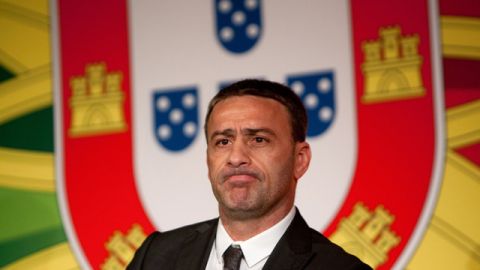 A pesar de todo, el DT de Portugal, Paulo Bento, no pierde la fe.