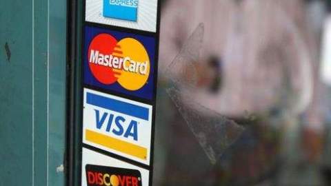 Muchas transacciones financieras que se realizan en Estados Unidos dependen del crédito.