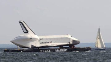 El Enterprise se encuentra en la costa de Nueva Jersey, adonde viajó el domingo desde el aeropuerto internacional John F. Kennedy.