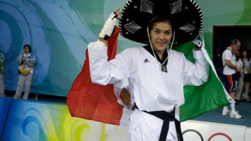María Espinoza, de 24 años, es la única mujer mexicana que ha ganado todo en su deporte y ahora será la abanderada en Londres.