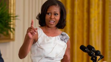 Michelle Obama tuvo que aclarar su postura sobre plan del alcalde Bloomberg.