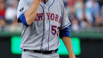 El novato de los Mets, Jeremy Hefner, permitió tres carreras en la primera entrada a los Nacionales, que al final terminaron venciendo por 5-3