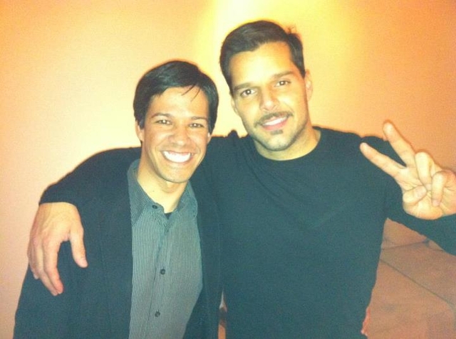 Pedro Julio Serrano y Ricky Martin dos de los boricuas gays que aparecen en la lista.