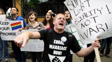 Activistas  gay a nivel nacional presionan para abolir la ley  DOMA.