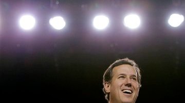 Santorum cuenta con el apoyo de los votantes del movimiento ultraconservador Tea Party y de los evangélicos.