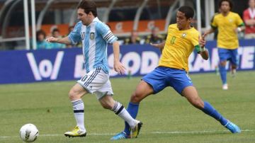 Lionel Messi marcó tres goles para Argentina, en la victoria de la 'Albiceleste' ayer sobre Brasil, en el MetLife Stadium, en East Rutherford, N.J.