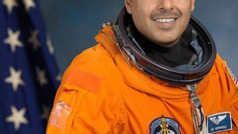 El astronauta José Hernández.