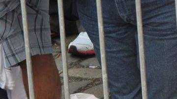 Si se agotan en la escuela, cuanto más no se van a cansar un domingo viendo carrozas pasarles por el frente, con música que en ocasiones les es ajena y viendo como otra gente acelera autos, sin ellos entender las razones.