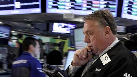 En Wall Street, las acciones abrieron al alza, pero bajaron a lo largo de la jornada.
