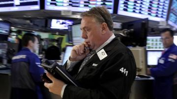 En Wall Street, las acciones abrieron al alza, pero bajaron a lo largo de la jornada.