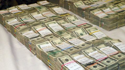 Presuntamente fue detenido por por el delito de lavado de dinero.