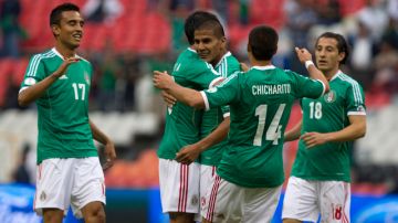 Con todos los goles anotados en la segunda mitad, México superó a domicilio a El Salvador.