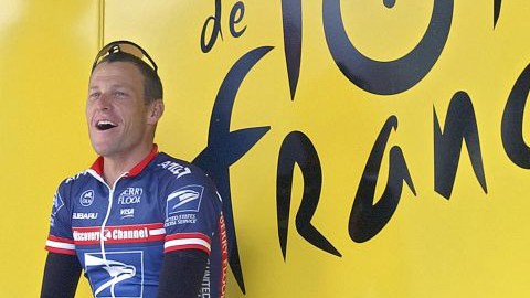 Armstrong critica la falta de imparcialidad de la USADA y la “vendetta” contra su persona y asegura que las acusaciones “no tienen base”.