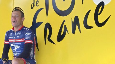 Armstrong critica la falta de imparcialidad de la USADA y la “vendetta” contra su persona y asegura que las acusaciones “no tienen base”.