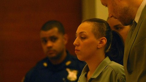 El juez Marvin Sech no cambió los cargos  a Jasmine Díaz de homicidio a asesinato.