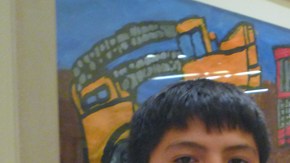 La obra de Edwen Beltrán (con su madre, Blanca López) dará la vuelta al mundo en el catálogo de la exposición.