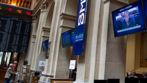 La baja para España en su calificación por parte de Moody's es un balde de agua fría.