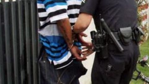 Las autoridades alegan que el acusado forma parte de una ganga a la que se le señala por tirotear a seis personas en Yonkers el 6 de julio de 2010.