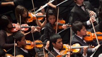 La academia presenta el domingo su cuarto concierto anual de recaudación de fondos.