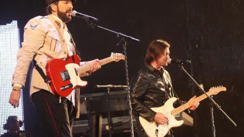 Una de las sorpresas de la noche fue la presencia de Juanes.