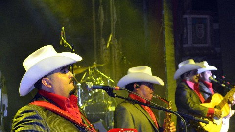 El líder del conjunto norteño, que fue fundado en 1984 y que tiene 39 discos en su haber, aseguró que se siente tranquilo, ya que el público ha sabido diferenciar entre las dos agrupaciones.