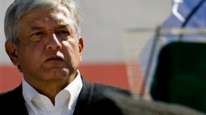 López Obrador se perfila como el principal contendiente del candidato del status quo Enrique Peña Nieto.