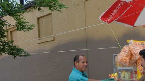 El concejo municipal aprobó una ordenanza en la que se reglamenta  la venta de frutas y vegetales frescos.