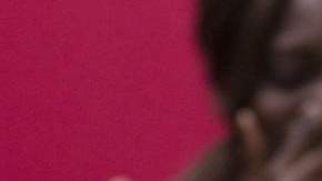 El hondureño Julio Calderón llora al conocer la decisión del presidente Obama de parar las deportaciones de alumnos menores de 30 años.