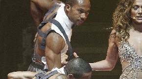 López llega a Buenos Aires tras pasar por Panamá, Venezuela y Chile, en una gira de presentación de su séptimo disco de estudio que le llevará a continuación a Brasil y Estados Unidos.