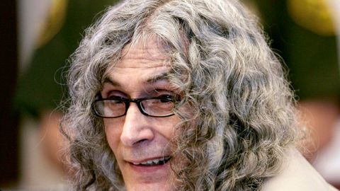 Rodney Alcalá, en esta foto de archivo, fue instruido ayer de nuevos cargos por la muerte de dos mujeres.