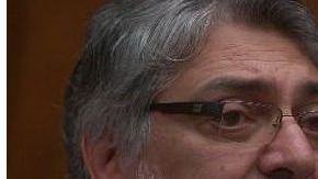 El presidente de Paraguay, Fernando Lugo acata la destitución del Senado.