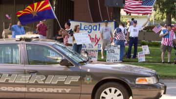 En la foto de archivo, una de las manifestaciones realizadas   en contra de los inmigrantes indocumentados residentes en Fremont, Nebraska.