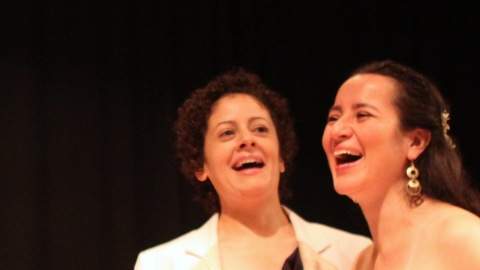 Ana María Archila, de Make the Road NY dio el sí quiero en Nueva York a su novia, Andrea Batista Schlesinger, consejera del Alcalde Bloomberg, en octubre pasado.