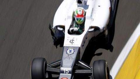 El piloto mexicano de Sauber, Sergio Pérez, conduce su monoplaza durante el Gran Premio de Europa de Fórmula Uno.