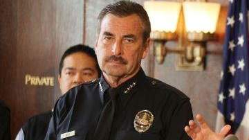 El apartado autorizado permite a oficiales de policía exigir que las personas demuestren su situación migratoria.