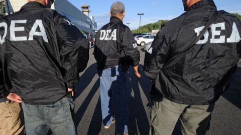 Desde hace varios años agentes de la DEA acompañan en operativos antinarcóticos a oficiales en diferentes países en América Latina.