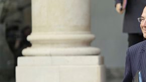 El ministro francés Pierre Moscovici se muestra receptivo a la idea de crear eurobonos de deuda.