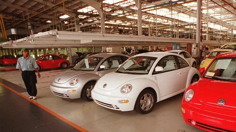 Una planta de ensamblaje del modelo Bettle de la Volkswagen en el estado de Puebla México.