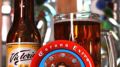 El Grupo Modelo maneja 13 marcas, como Corona Extra y Victoria.