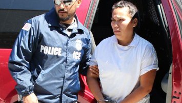 Alegadamente, Noriega Ríos utilizó una compañía de jardinería para mover drogas por mar a través de Long Beach.