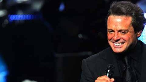 El cantante mexicano Luis Miguel es el primer artista en sumar cinco presentaciones en Argentina.